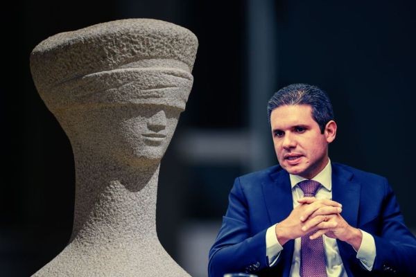 Câmara declara perda de mandato de 7 deputados