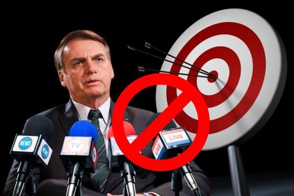Após decisão de Moraes, Bolsonaro cancela participação em coletiva