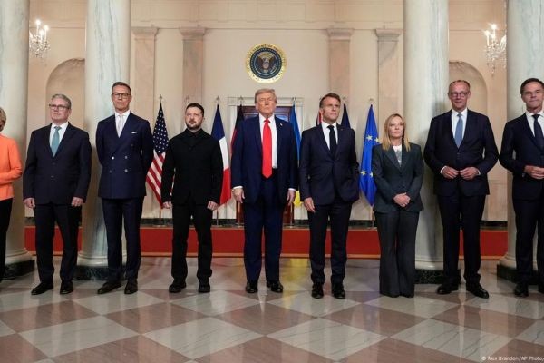 Trump liga para Putin e organiza reunião trilateral com Zelensky