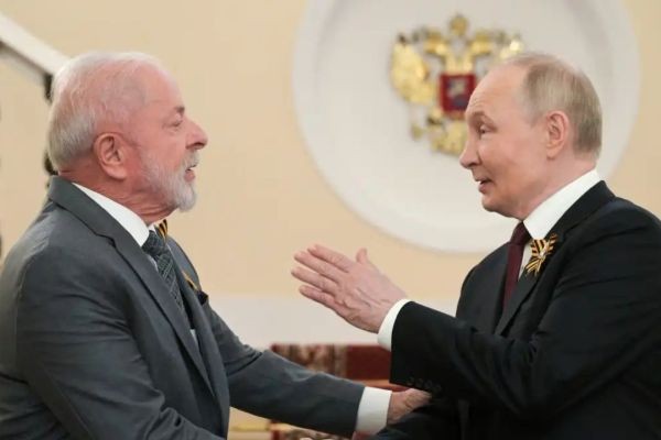 Lula e Putin falam por telefone após conversa de líder russo com Trump
