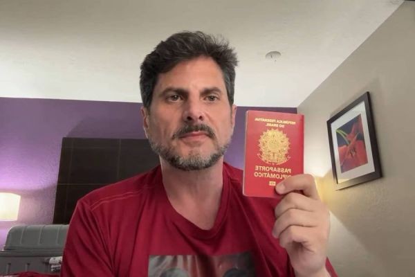 Moraes confisca passaporte, determina uso de tornozeleira e novas sanções para Marcos Do Val em retorno ao Brasil