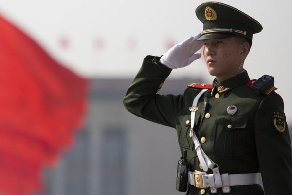 Brasil rompe tradição militar e envia generais brasileiros para morar na China pela primeira vez