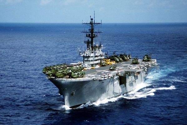 O ALVO É MADURO: Os EUA enviam mais de 4.000 soldados adicionais para o mar do CARIBE