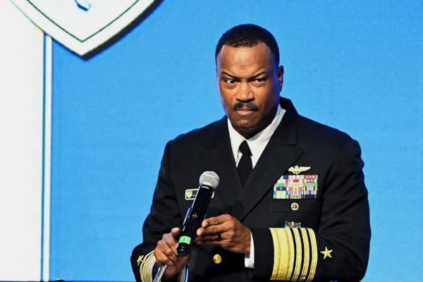 Comandante dos SOUTHCOM pede PARA SAIR