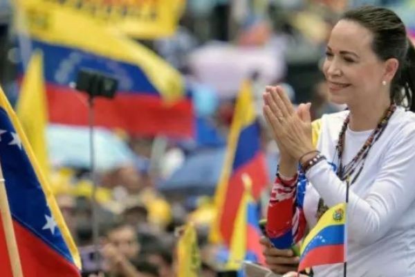 NOBEL DA PAZ vai para CORINA MACHADO líder da oposição na Venezuela