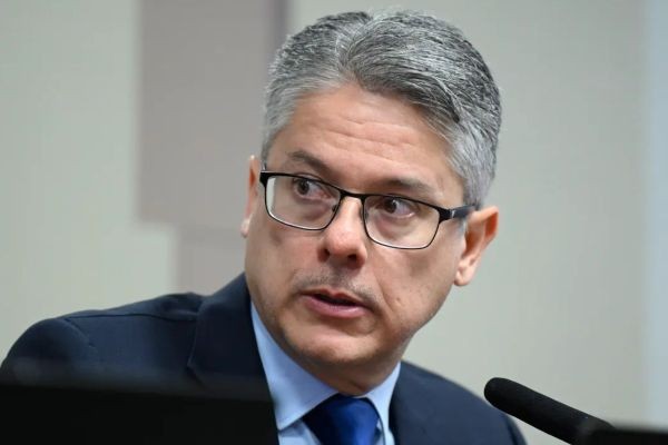 Relator que tentou indiciar Gilmar rebate ministro após perseguição protocolocada