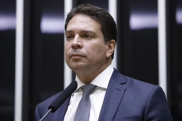 Ramagem sai mais forte e envia recado ao governo Lula