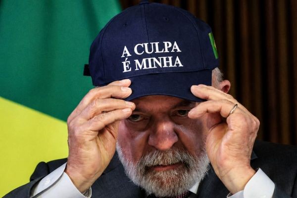 LULA A CULPA É SUA: Trump taxa o Brasil em 25%
