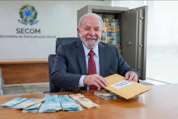 ABSURDO: Governo Lula já gastou mais de 1 BILHÃO com propaganda