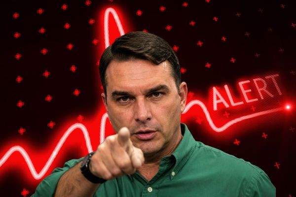URGENTE: Flávio Bolsona rorevela golpe de Lula com ministro comunista